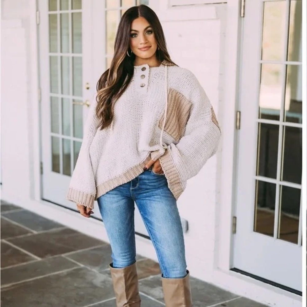 The Native One Women’s Chunky Knit Sweater With Button Detailing